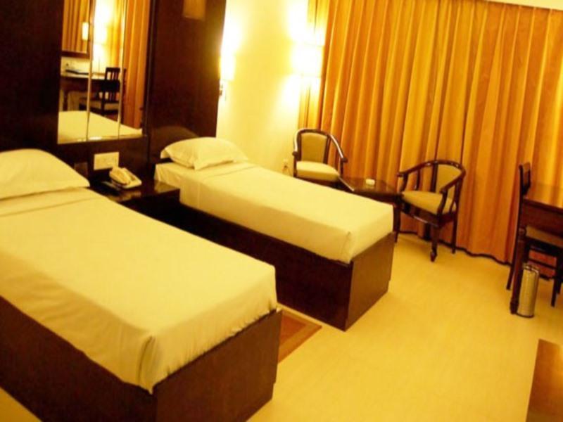 Hotel Ark Continental Rudrapur מראה חיצוני תמונה
